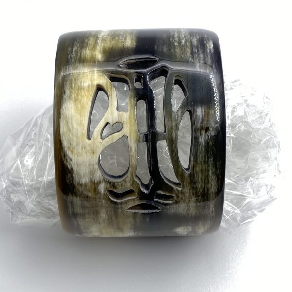 Bracelet corne