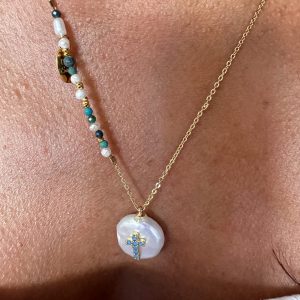Collier nacre croix zirconium tissée