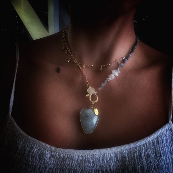 collier coeur labradorite pierre de lune plaqué or