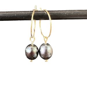 Boucle d'oreilles baroque grise