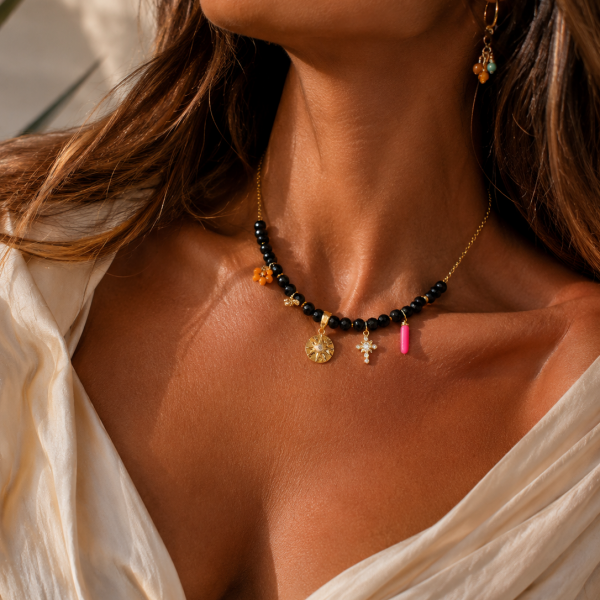 collier onyx, pampilles